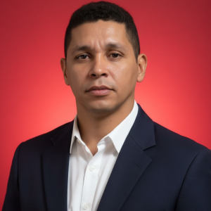 LUCIANO OLIVEIRA LEAL